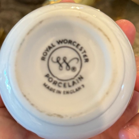 Vintage King Size "Evesham" Royal Worcester Egg Coddler Berry Leaf Fruit Design - Picture 7 of 10